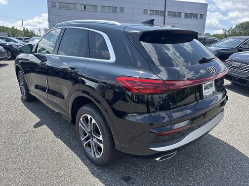 2025 Audi Q5 Premium Plus