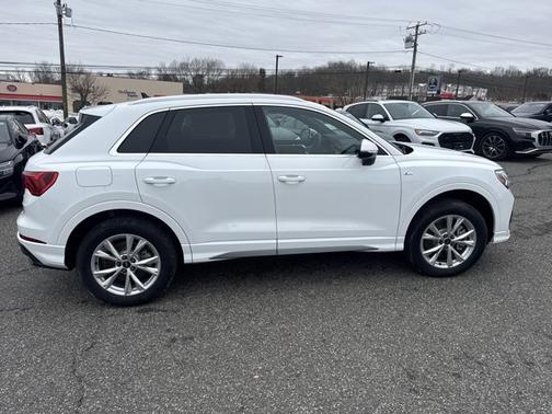 2025 Audi Q3 S line Premium