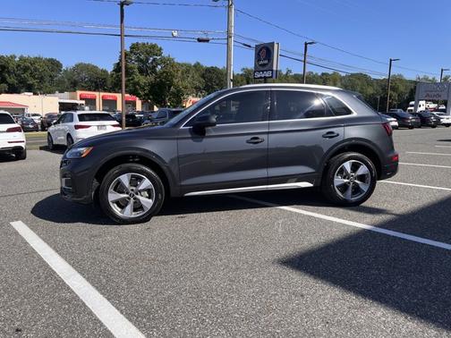 2023 Audi Q5 Premium
