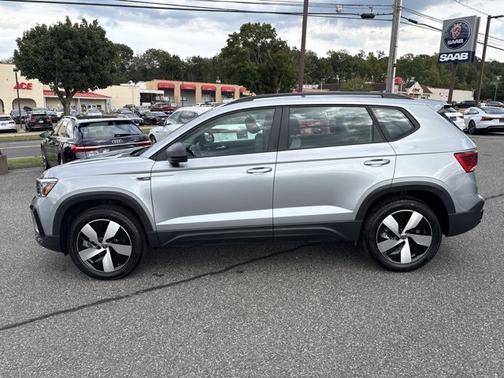 2024 Volkswagen Taos S