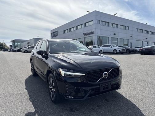 2025 Volvo XC60 Plus