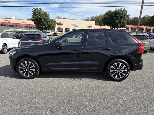2025 Volvo XC60 Plus