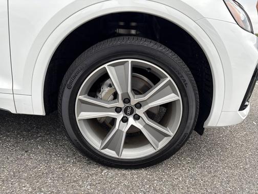2025 Audi Q5 S line Premium