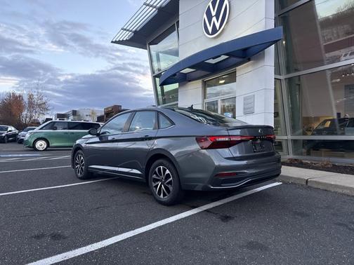 2025 Volkswagen Jetta S