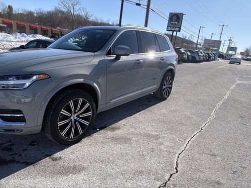 2025 Volvo XC90 Core