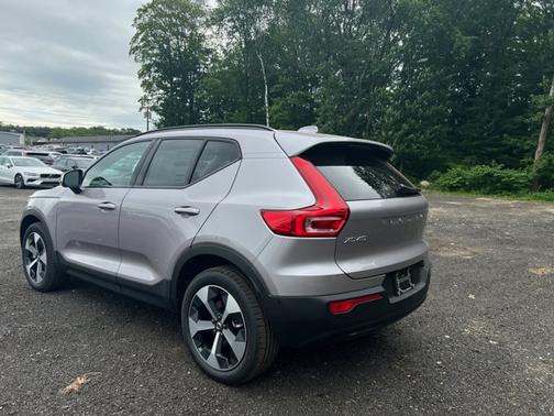 2026 Volvo XC40 Plus