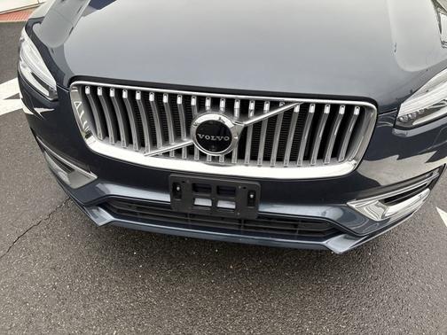 2022 Volvo XC90 Inscription