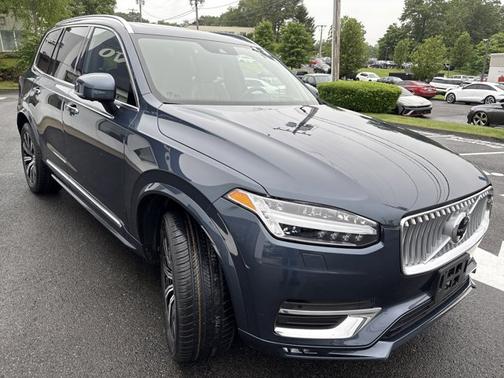 2022 Volvo XC90 Inscription