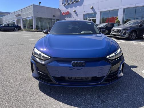 2023 Audi e-tron GT Premium Plus