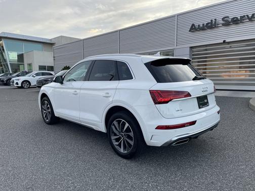 2023 Audi Q5 S line Premium Plus