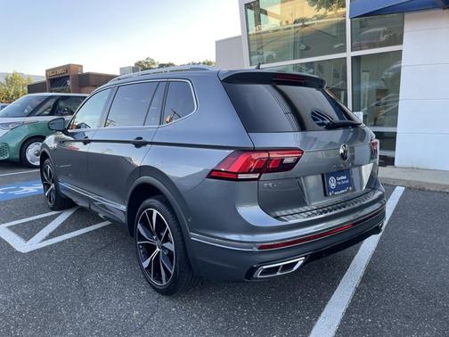2022 Volkswagen Tiguan SEL R-Line