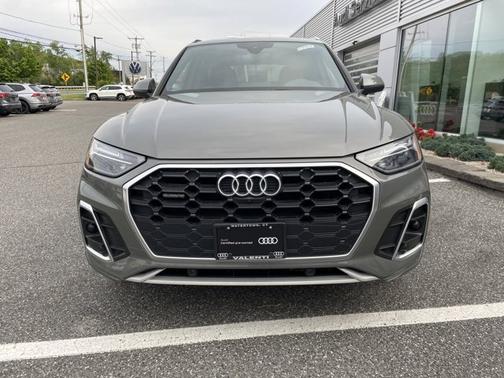 2023 Audi Q5 S line Premium Plus