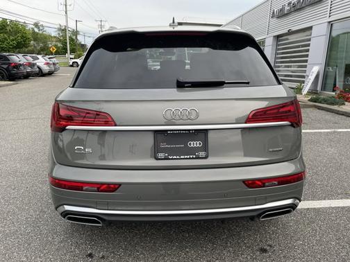 2023 Audi Q5 S line Premium Plus