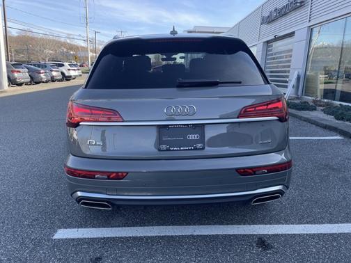 2023 Audi Q5 S line Premium Plus