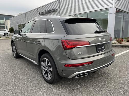 2023 Audi Q5 S line Premium Plus