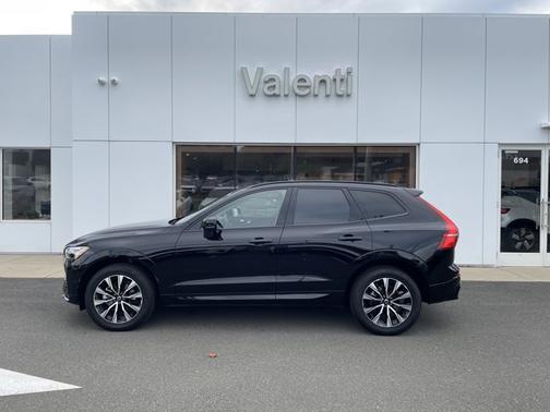 2025 Volvo XC60 Plus