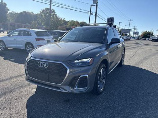2023 Audi Q5 S line Premium Plus