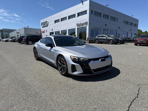 FLORETT SILVER 2024 Audi RS e-tron GT 4DR QTRO