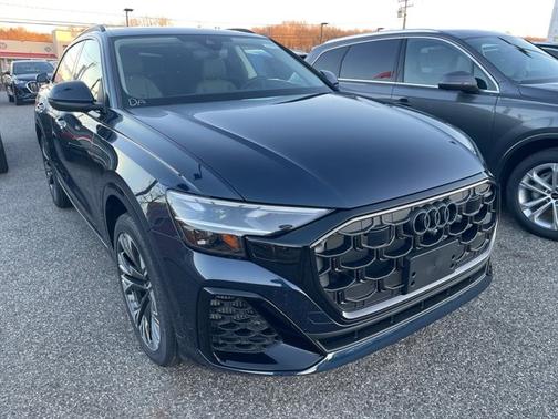 2025 Audi Q8 Premium Plus