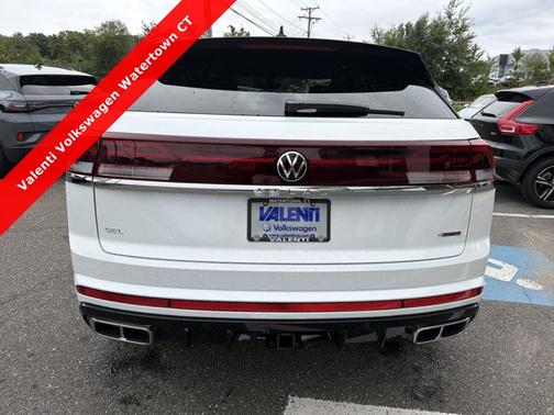 Opal White Pearl 2026 Volkswagen Atlas Cross Sport 2.0T SEL Premium R-Line