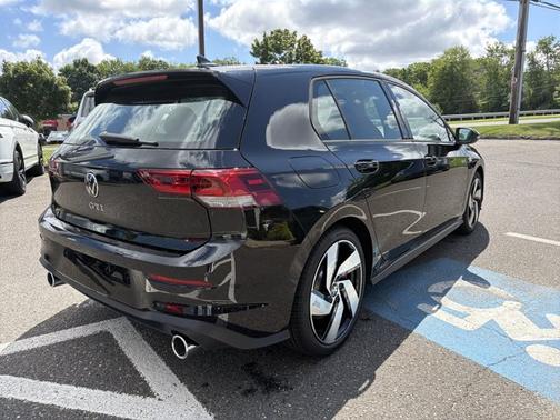 Mythos Black Metallic 2026 Volkswagen Golf GTI S