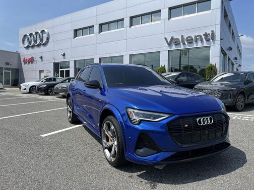 2023 Audi e-tron S Prestige