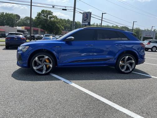 2023 Audi e-tron S Prestige