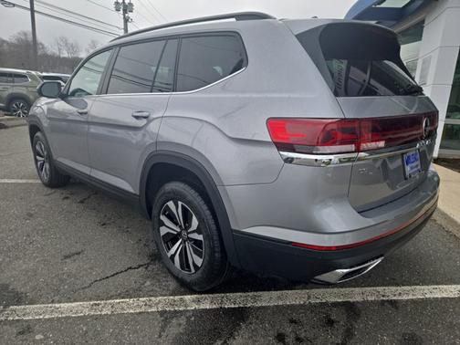 2025 Volkswagen Atlas 2.0T SE