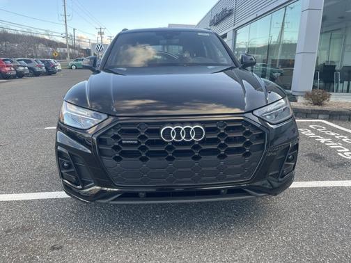 2025 Audi Q5 S line Premium