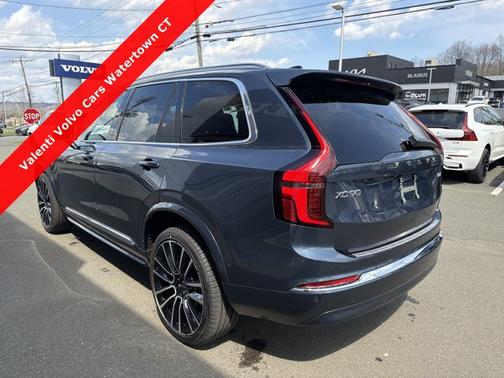 Denim Blue Metallic 2026 Volvo XC90 Plus