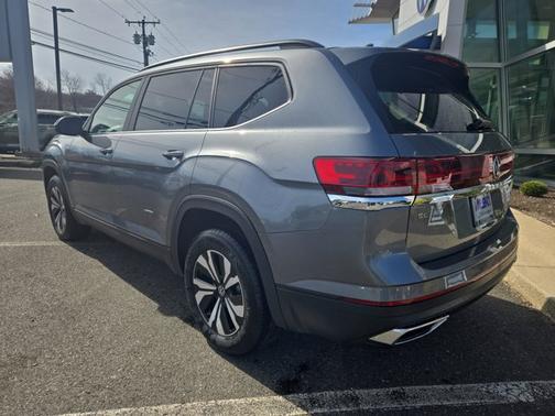 2025 Volkswagen Atlas 2.0T SE