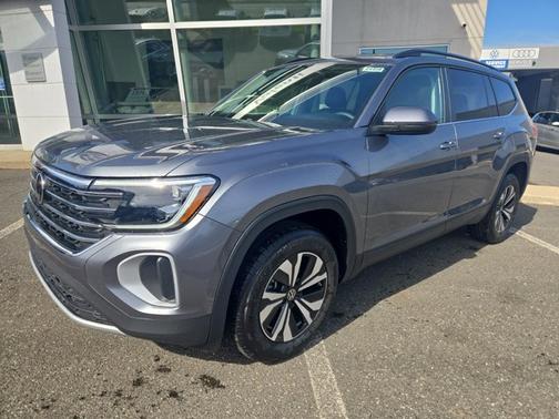 2025 Volkswagen Atlas 2.0T SE