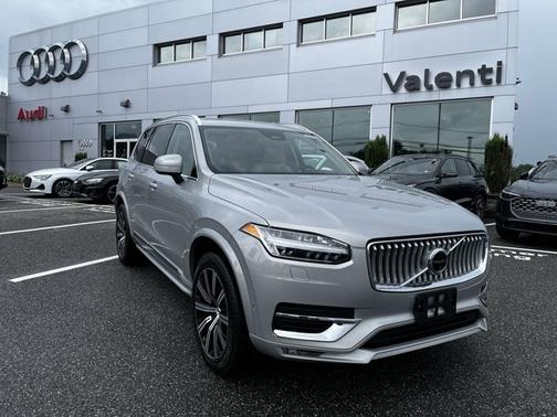 2024 Volvo XC90 Plus Bright Theme