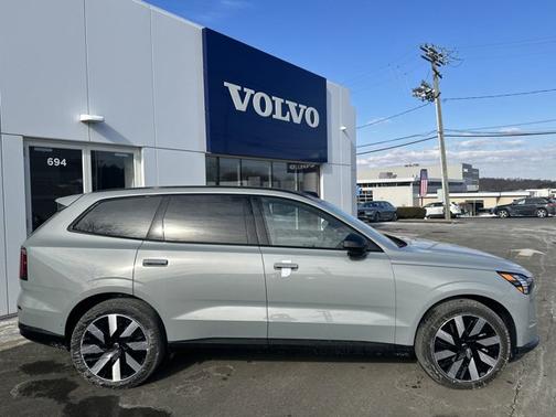 2025 Volvo EX90 Ultra