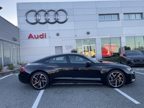 2023 Audi RS e-tron GT 4DR QTRO
