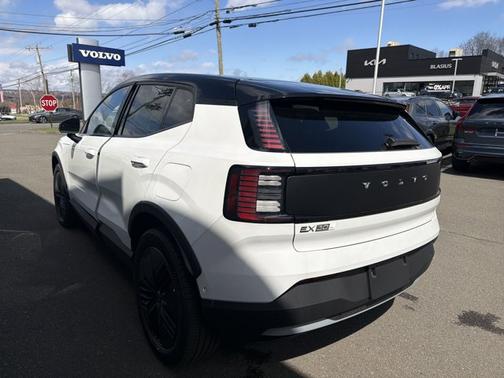 Crystal White Metallic 2026 Volvo EX30 Cross Country Ultra
