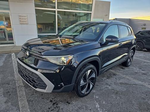 2025 Volkswagen Taos SE