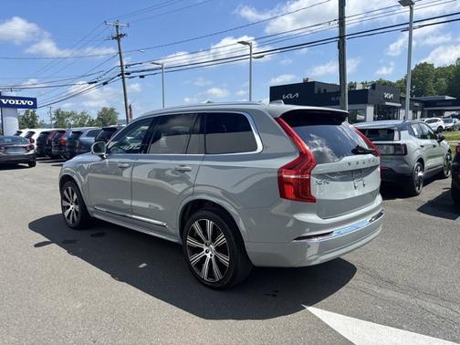 2024 Volvo XC90 Recharge Plug-In Hybrid Ultimate Bright Theme
