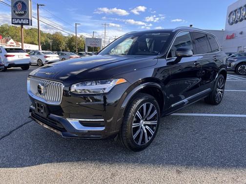 2025 Volvo XC90 Core