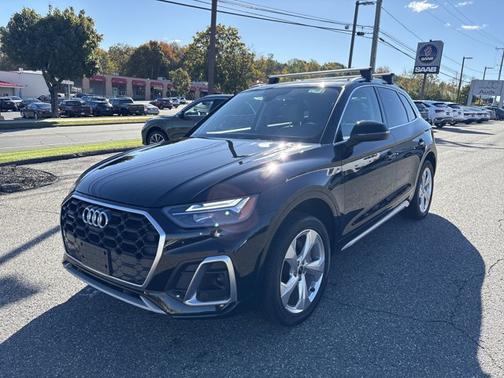 2023 Audi Q5 S line Premium Plus