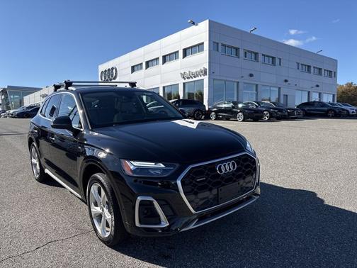 2023 Audi Q5 S line Premium Plus