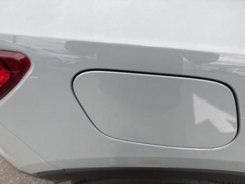 2025 Volvo XC40 Ultra Bright Theme