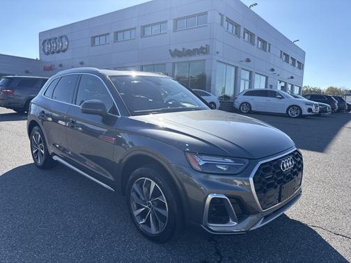 2023 Audi Q5 S line Premium Plus
