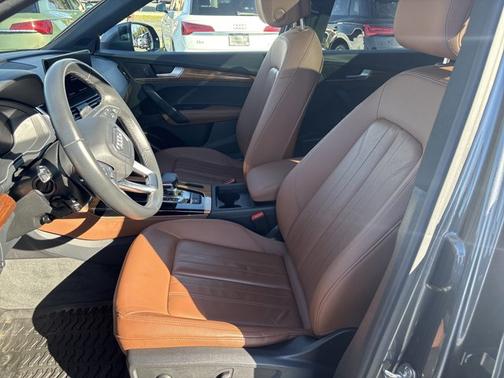 2023 Audi Q5 S line Premium Plus