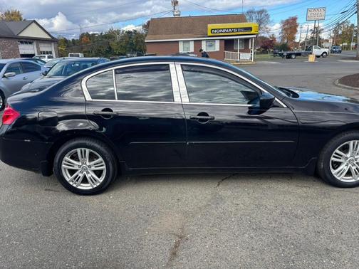2013 INFINITI G37x Base