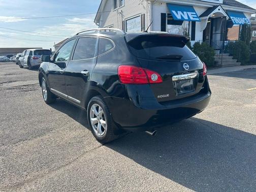 Super Black 2011 Nissan Rogue SV