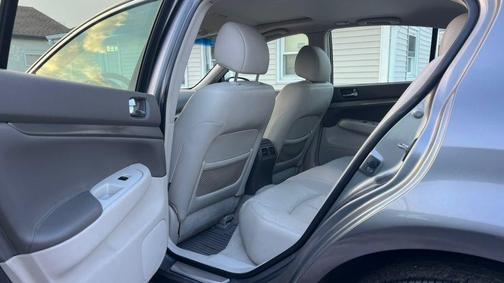 2011 INFINITI G37x Base