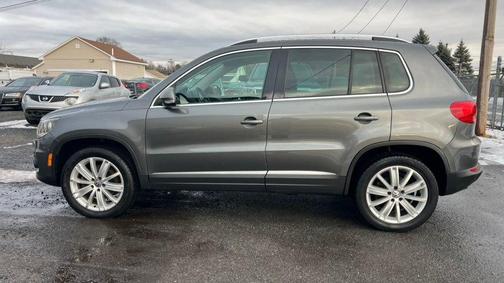 2012 Volkswagen Tiguan SE