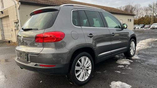 2012 Volkswagen Tiguan SE