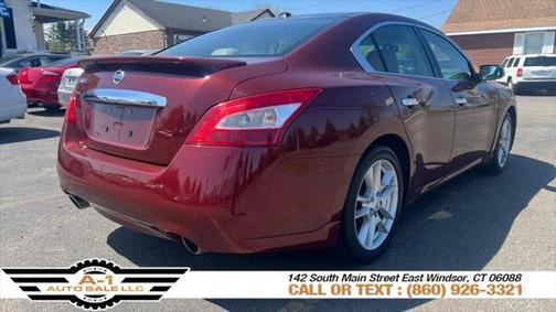 2011 Nissan Maxima SV